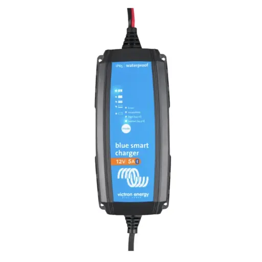 Cargador Blue Smart IP65 12/5(1) 120V NEMA 1-15P R 12VDC 5A Input: 120VAC VICTRON ENERGY BPC120531104R