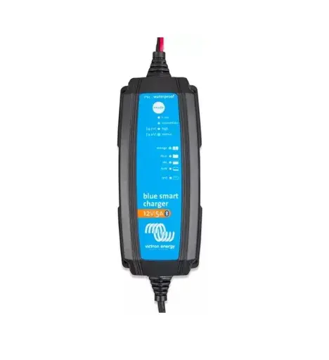 Cargador Blue Smart IP65 12/6(1) 120V NEMA 1-15P R 12VDC 6A Input: 120VAC VICTRON ENERGY BPC120134124R